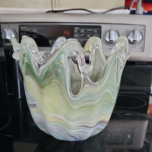 NEW Beautiful Glass Decor Vase